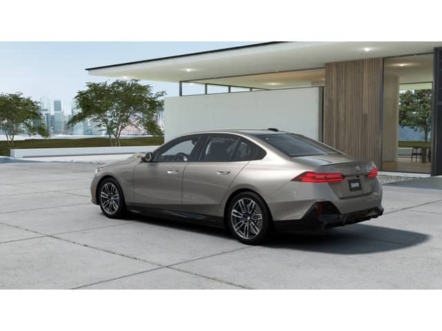 2027 BMW 5 Series - Image 2