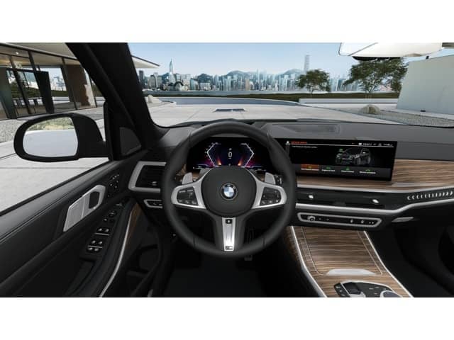 2026 BMW X7 - Image 13