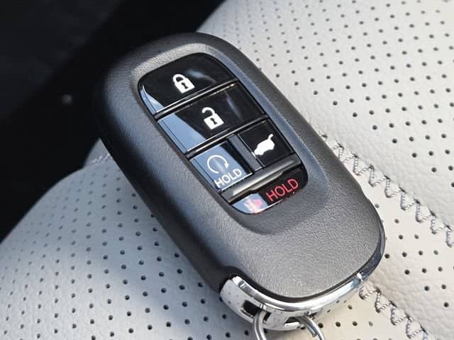 2027 Honda HR-V - Image 31