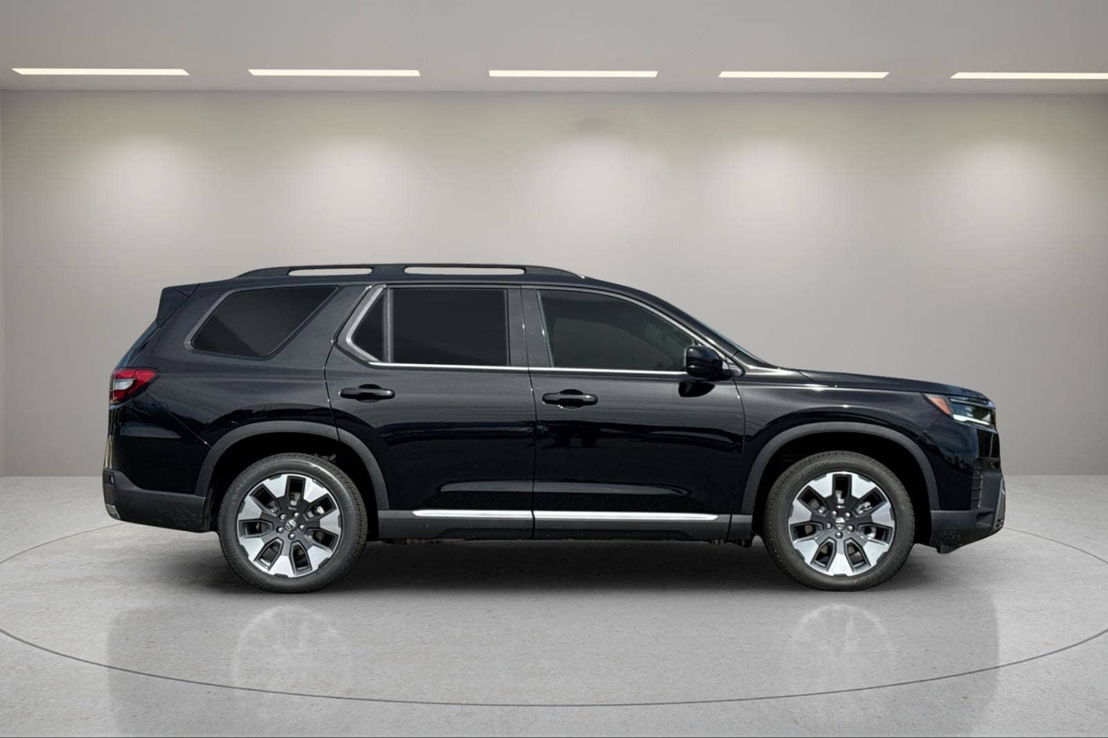 2026 Honda Pilot - Image 2