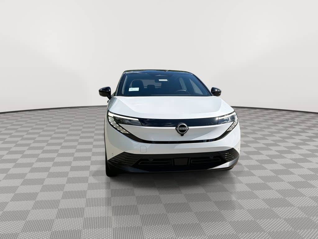 2026 Nissan LEAF - Image 3