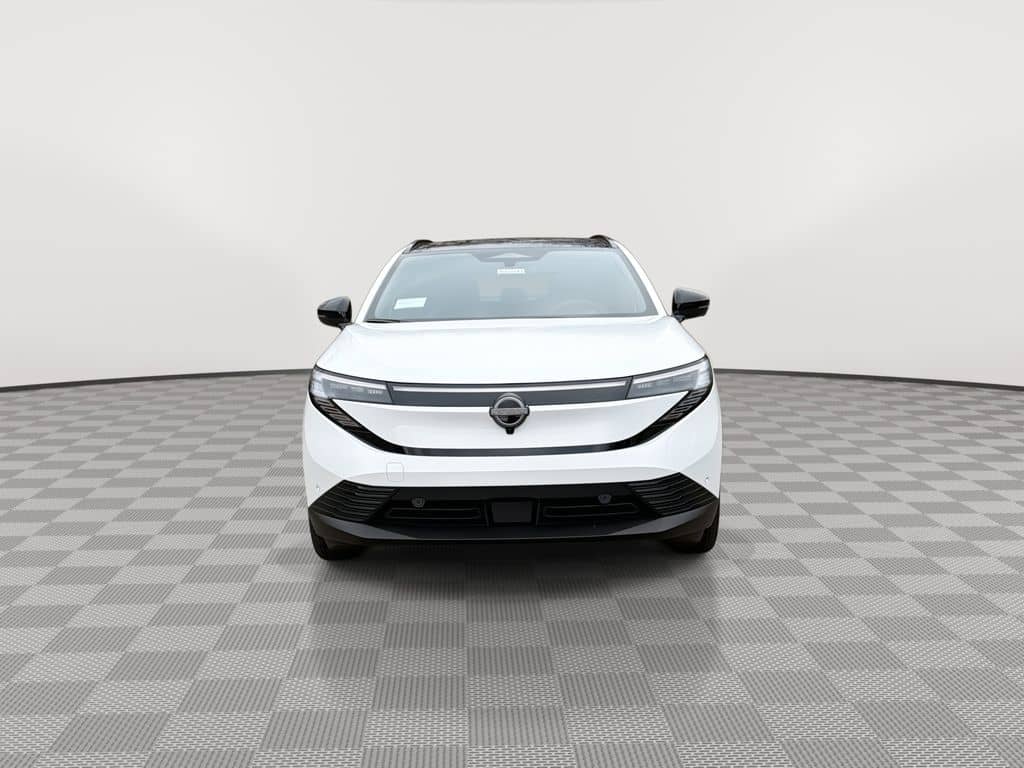 2026 Nissan LEAF - Image 3