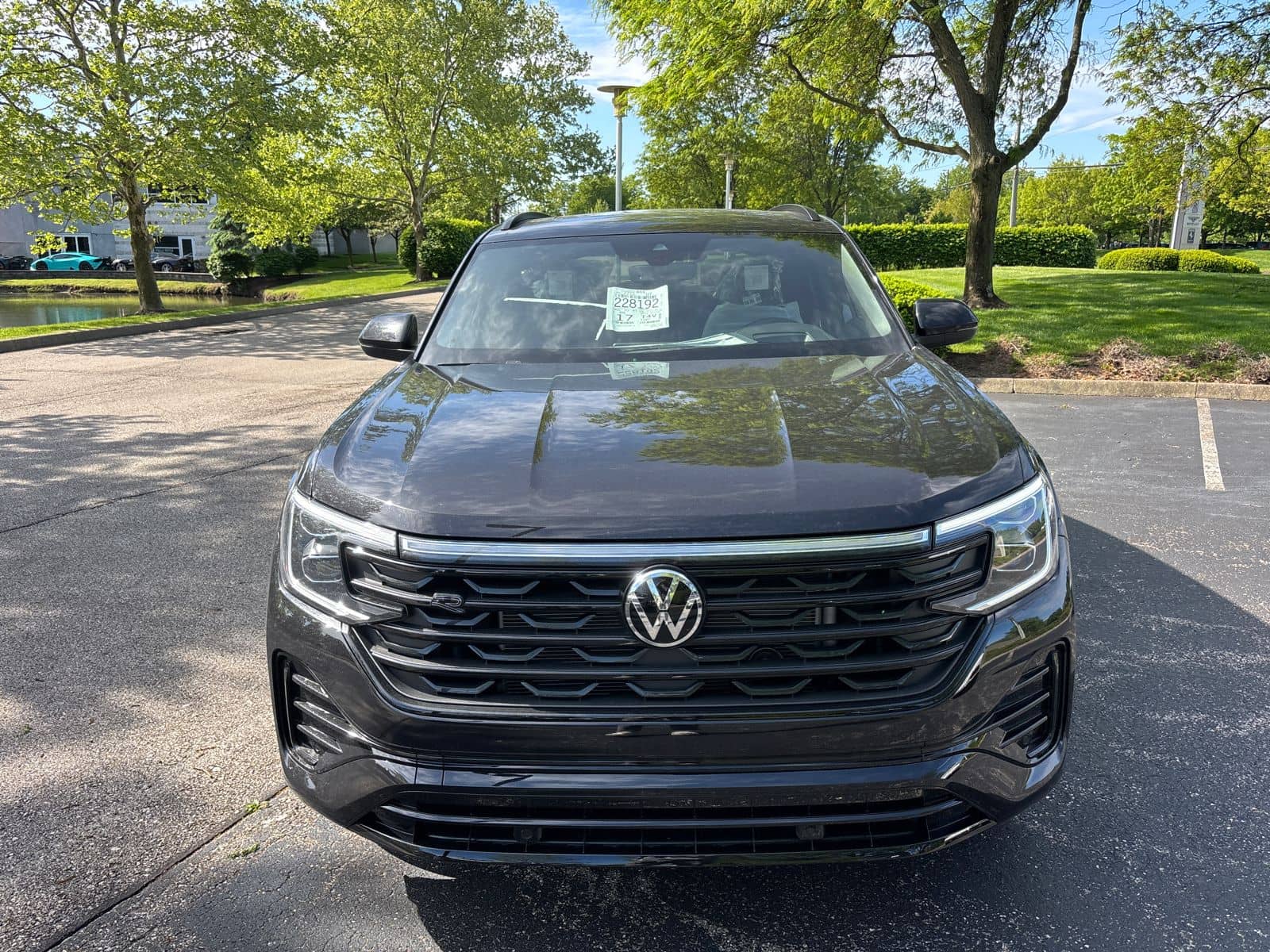 2026 Volkswagen Atlas Cross Sport - Image 2