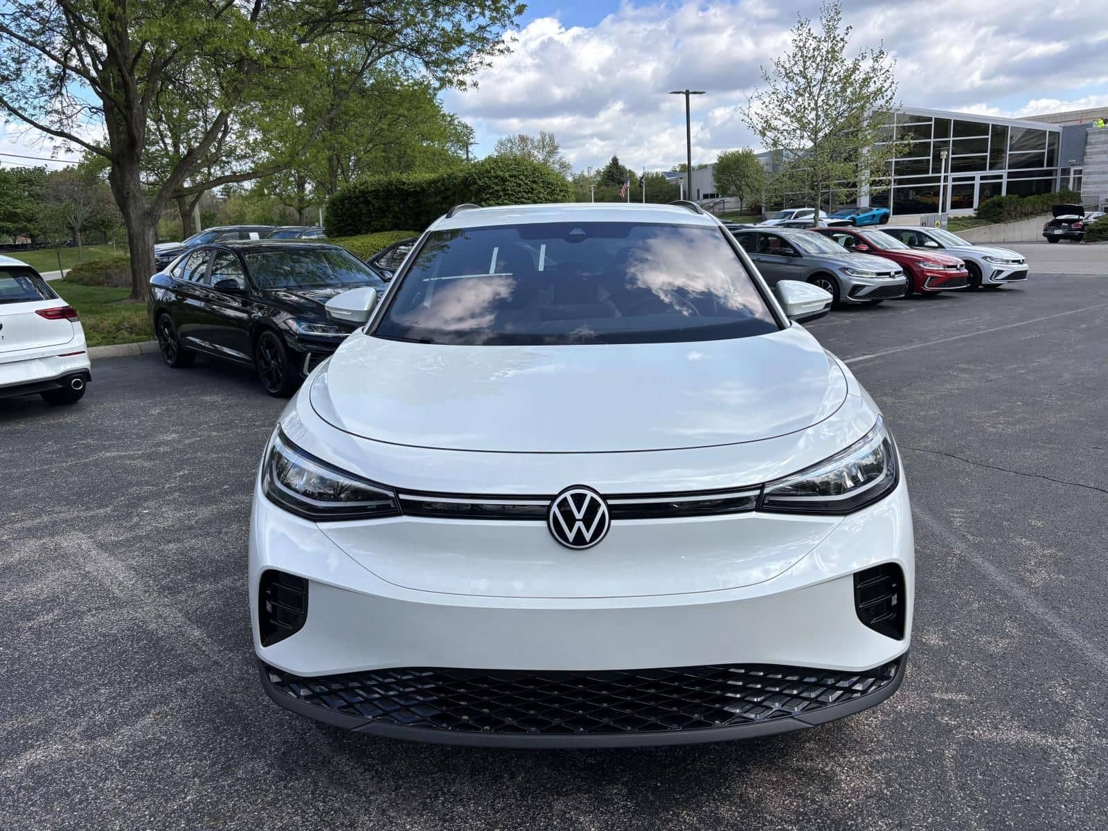 2026 Volkswagen ID.4 - Image 2