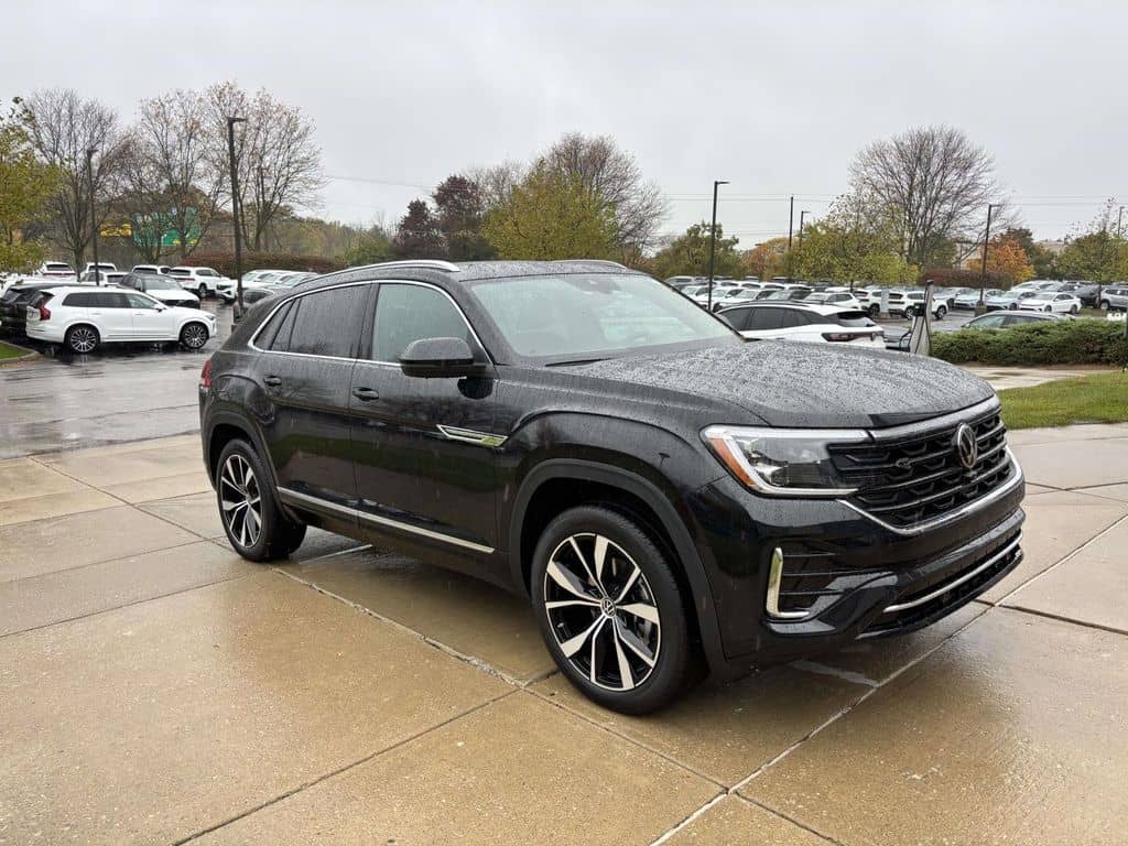 2026 Volkswagen Atlas Cross Sport - Image 1
