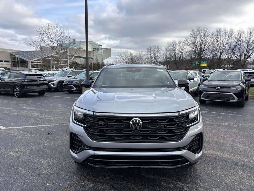 2026 Volkswagen Atlas Cross Sport - Image 2