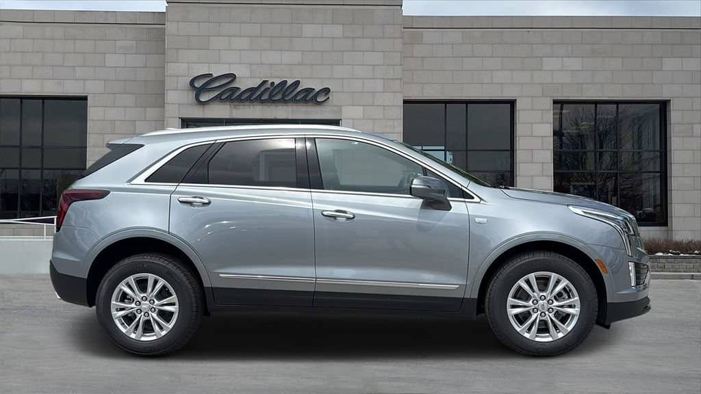 2026 Cadillac XT5 - Image 2