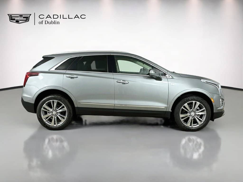 2026 Cadillac XT5 - Image 3