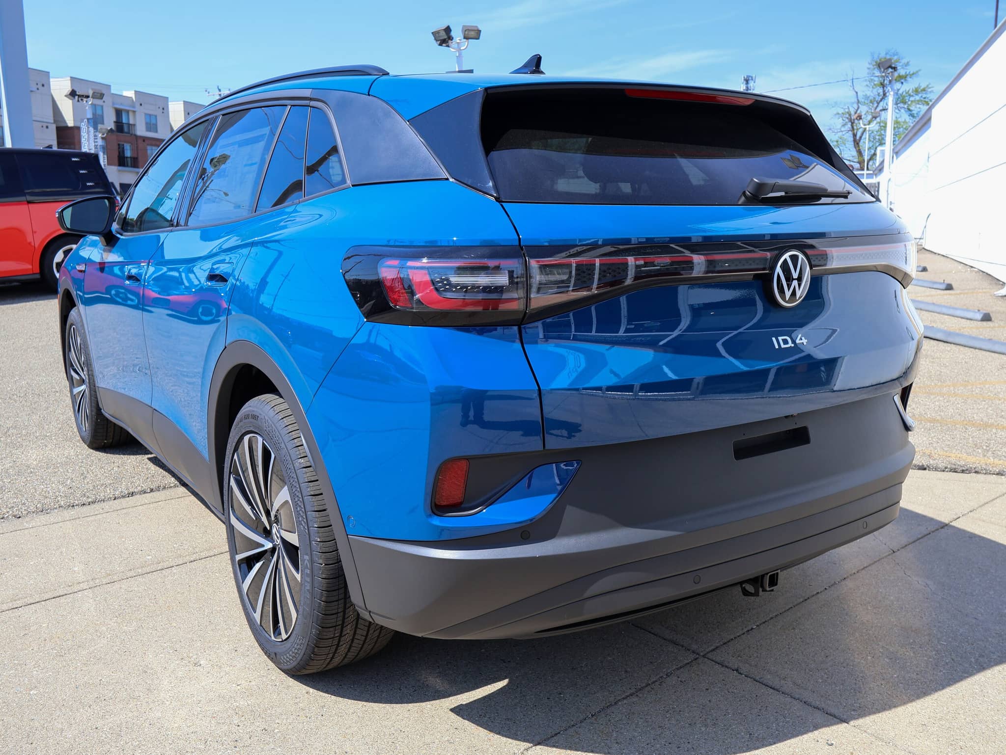 2026 Volkswagen ID.4 - Image 3