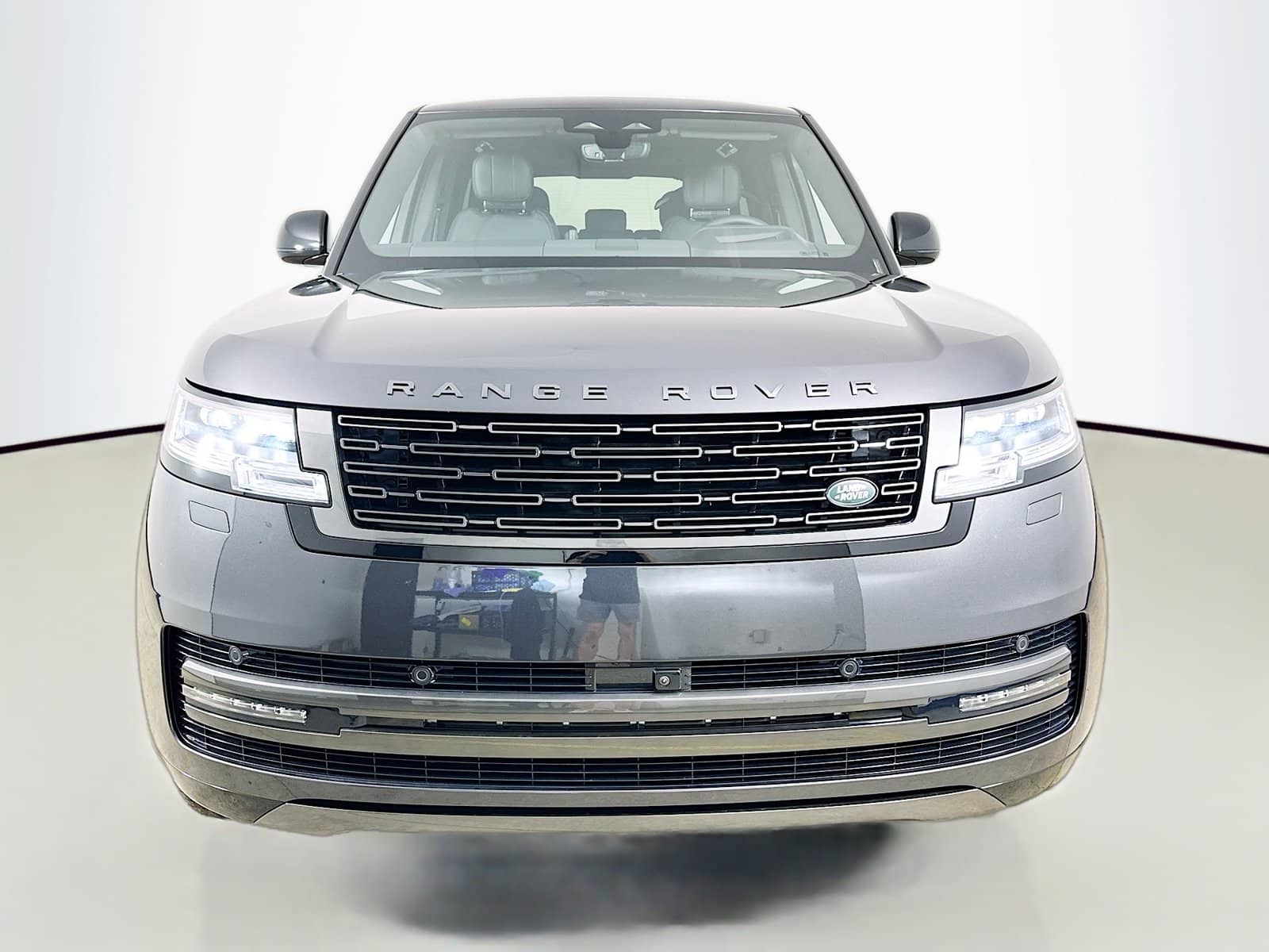 2026 Land Rover Range Rover - Image 2