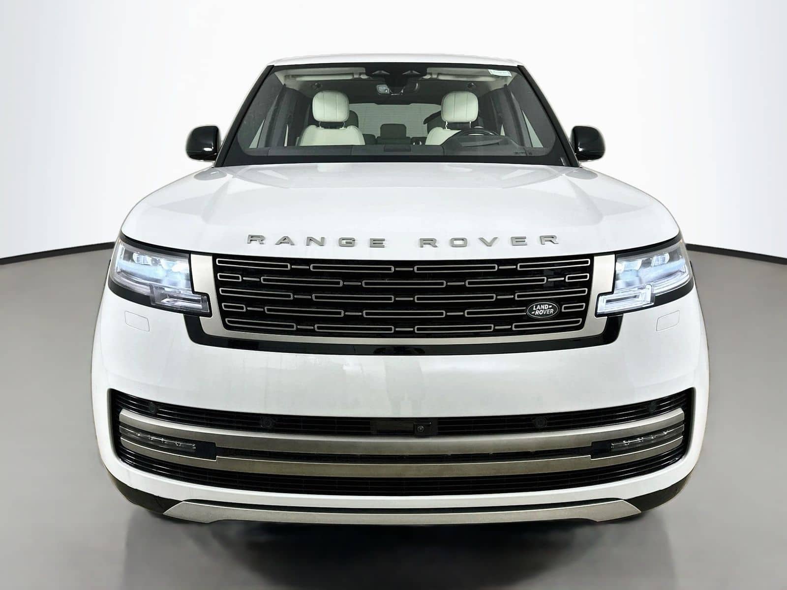2026 Land Rover Range Rover - Image 2
