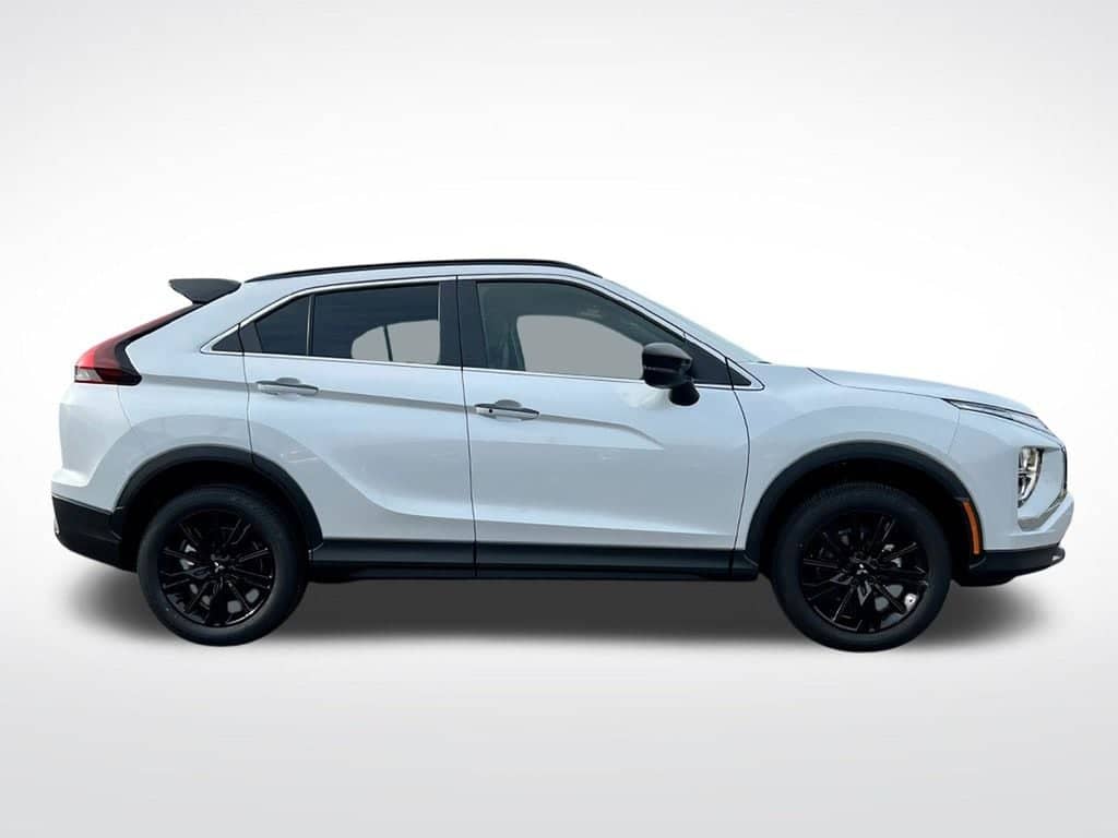 2026 Mitsubishi Eclipse Cross - Image 2