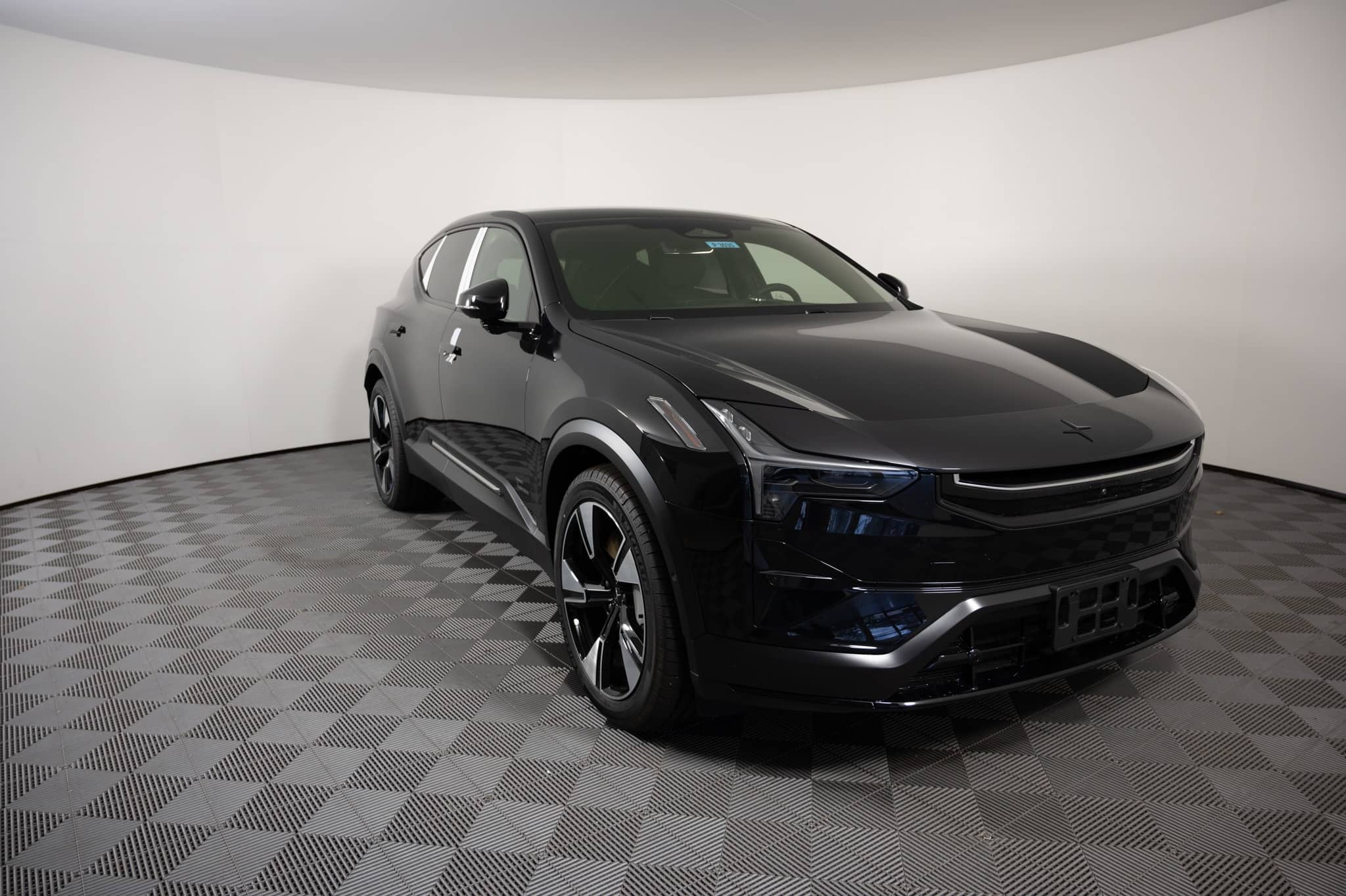 2025 Polestar 3 - Image 3