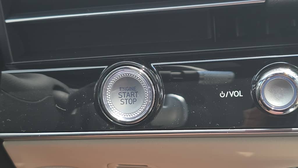 2026 GENESIS GV70 - Image 29