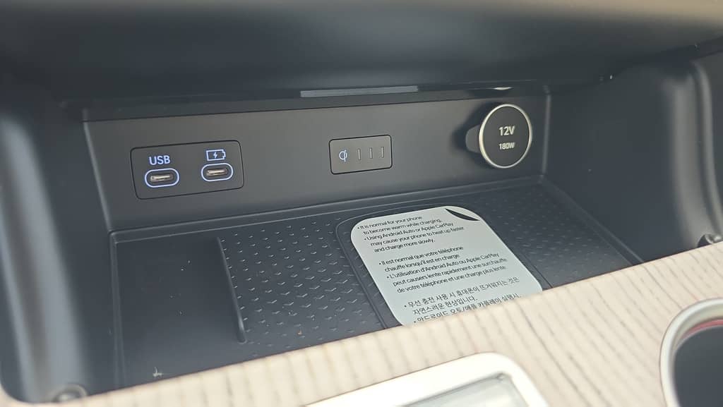 2026 GENESIS GV80 - Image 28