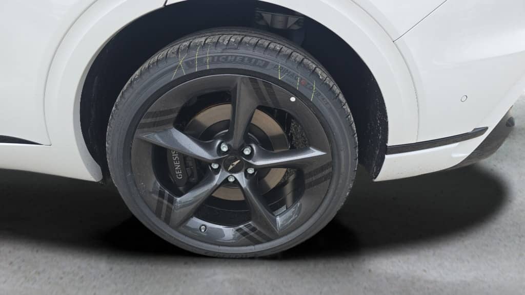 2026 GENESIS GV70 - Image 27