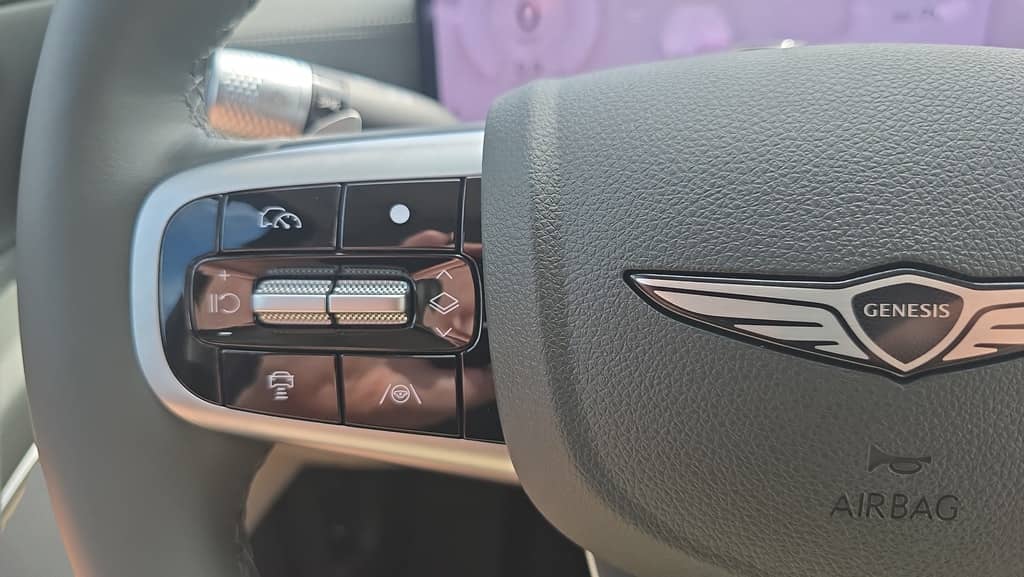 2026 GENESIS GV80 - Image 29