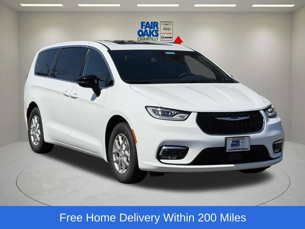 2026 Chrysler Pacifica - Image 1
