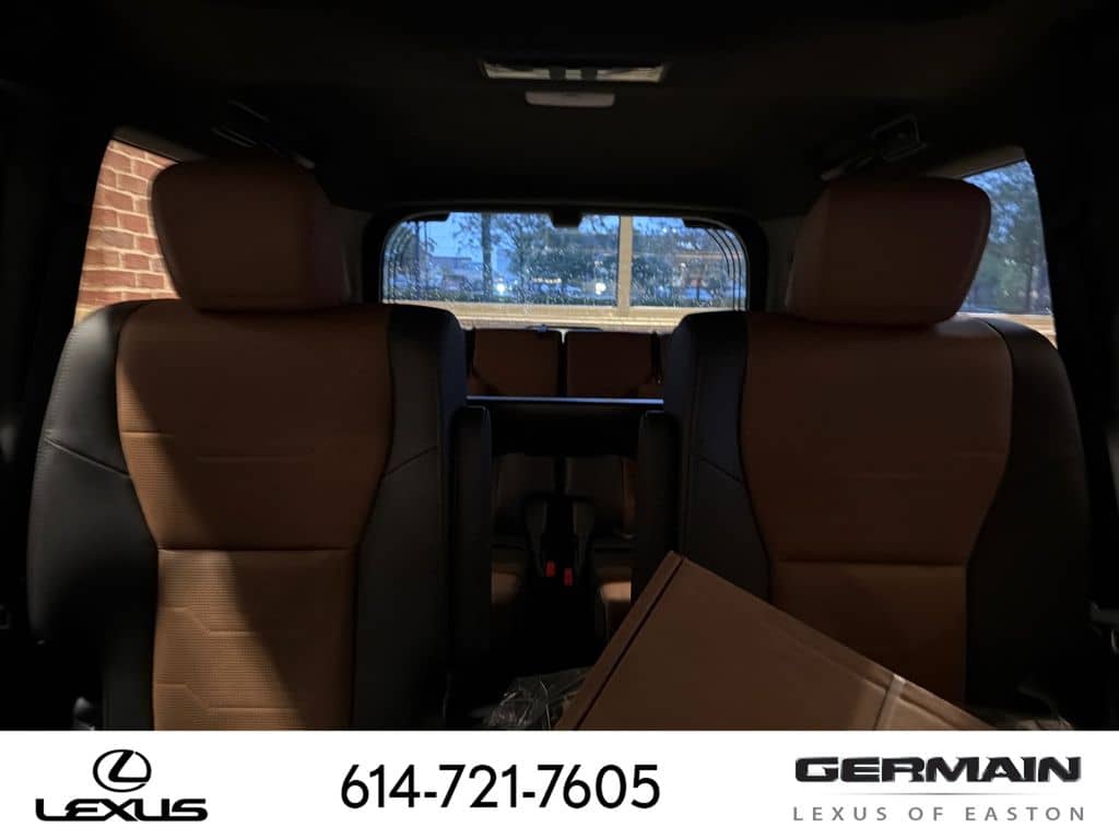 2026 Lexus GX - Image 12