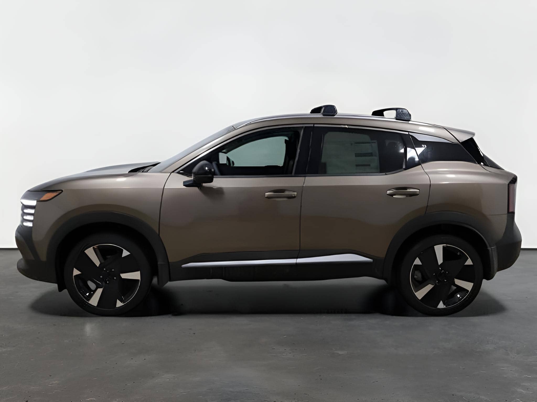 2026 Nissan KICKS - Image 2