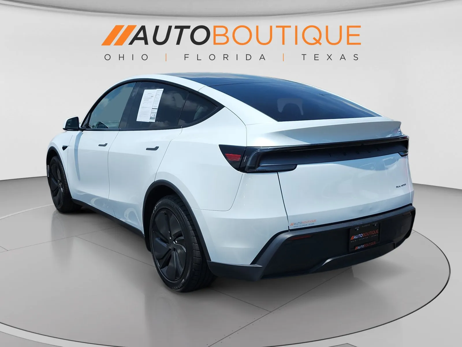 2026 Tesla Model Y - Image 3