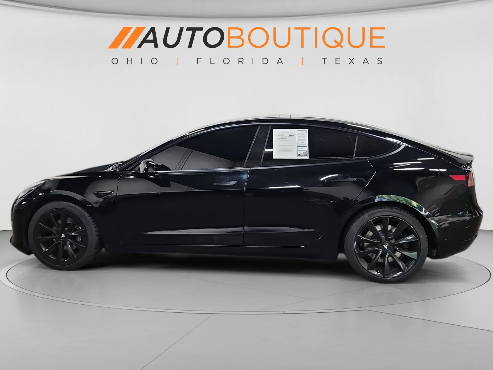 2022 Tesla Model 3 - Image 2
