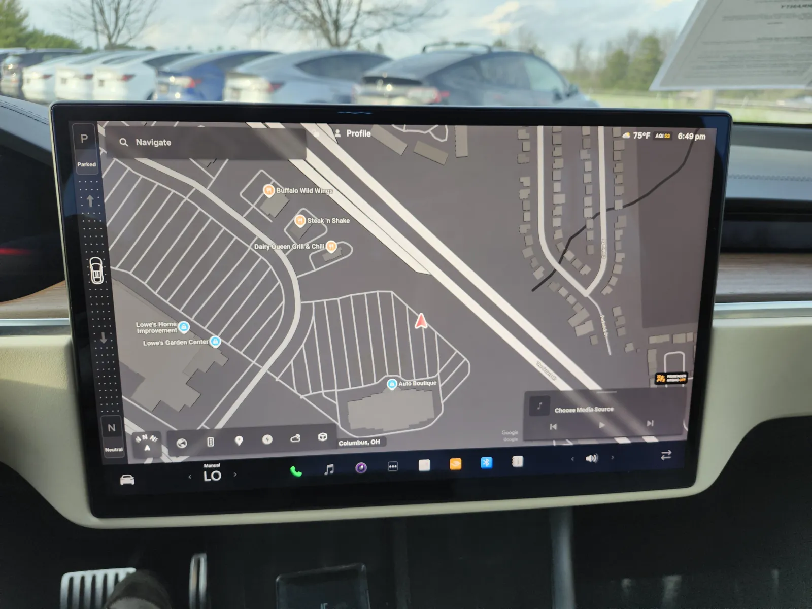 2023 Tesla Model X - Image 2