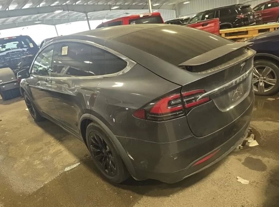2020 Tesla Model X - Image 3
