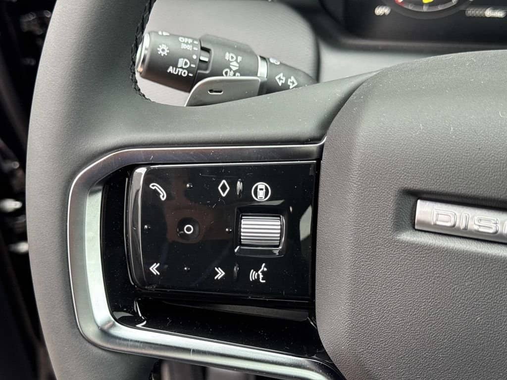 2026 Land Rover Discovery Sport - Image 29