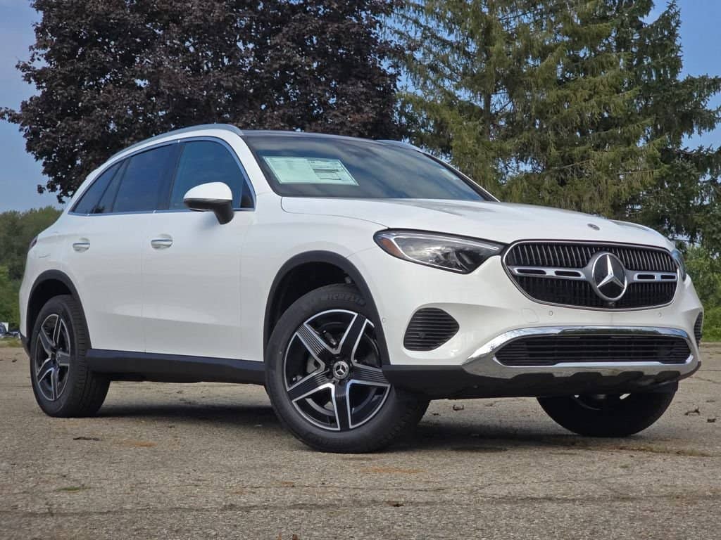 2027 Mercedes-Benz GLC - Image 2