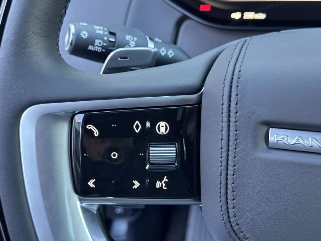 2027 Land Rover Range Rover - Image 29