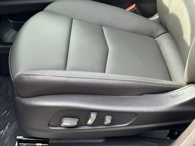 2026 Cadillac XT5 - Image 30