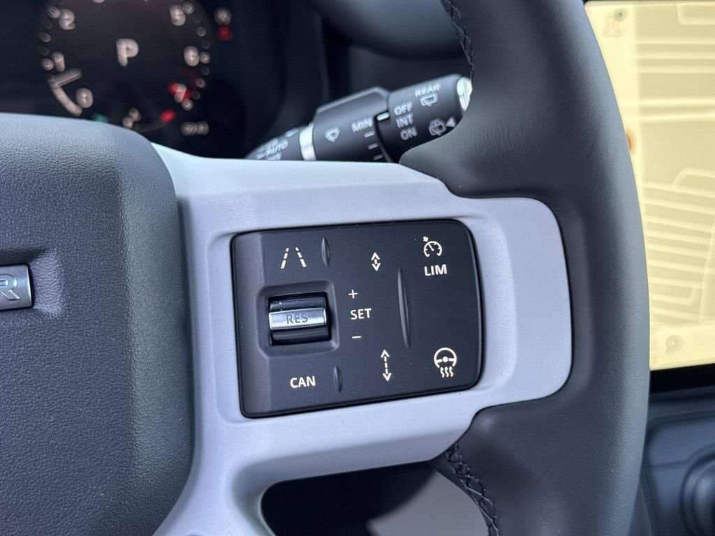 2026 Land Rover Defender - Image 29