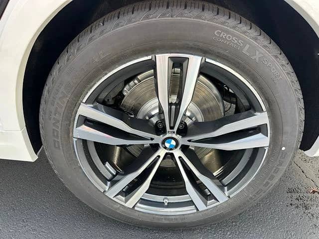 2027 BMW X7 - Image 7