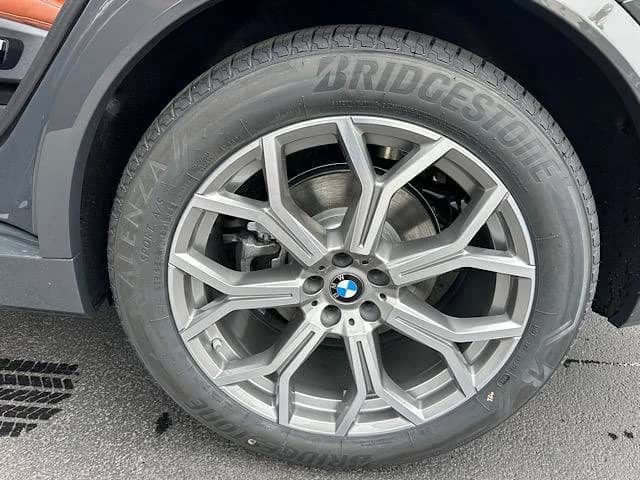 2027 BMW X7 - Image 7
