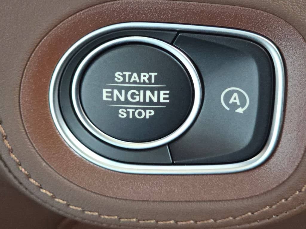 2026 Mercedes-Benz GLE - Image 75
