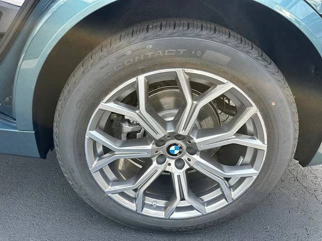 2027 BMW X7 - Image 7