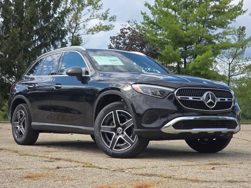 2027 Mercedes-Benz GLC - Image 1