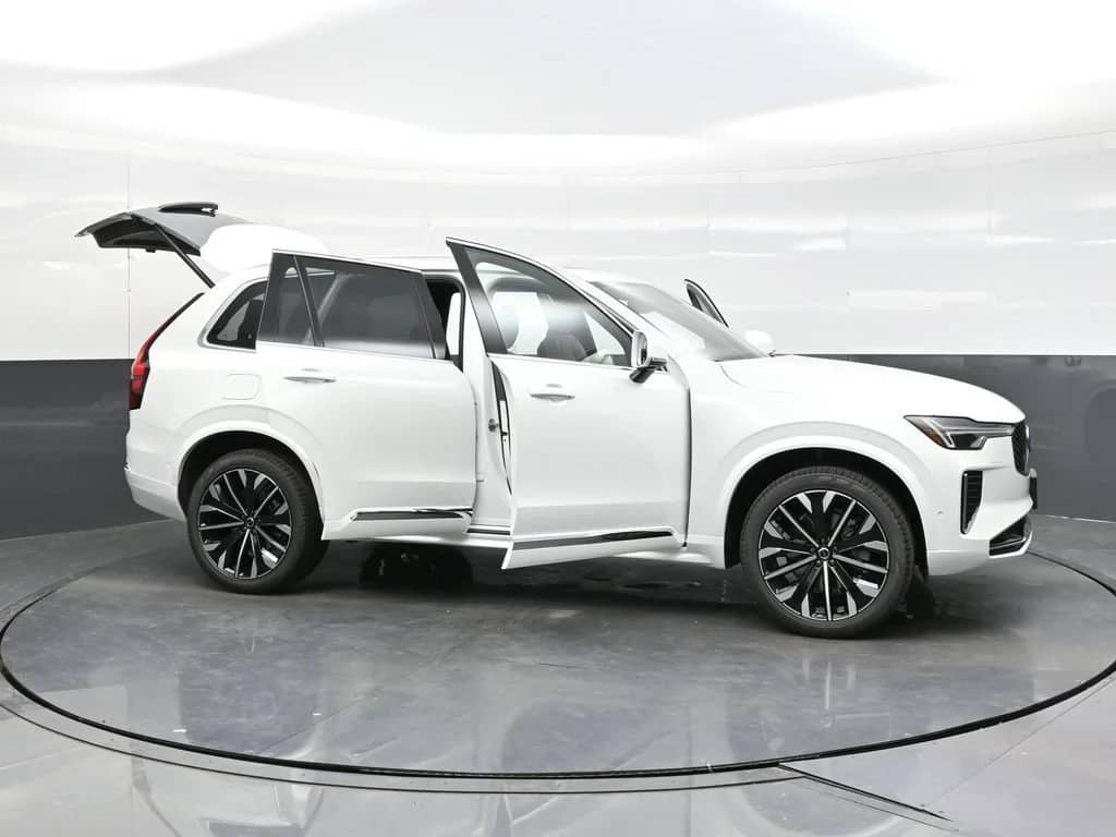 2027 Volvo XC90 - Image 42