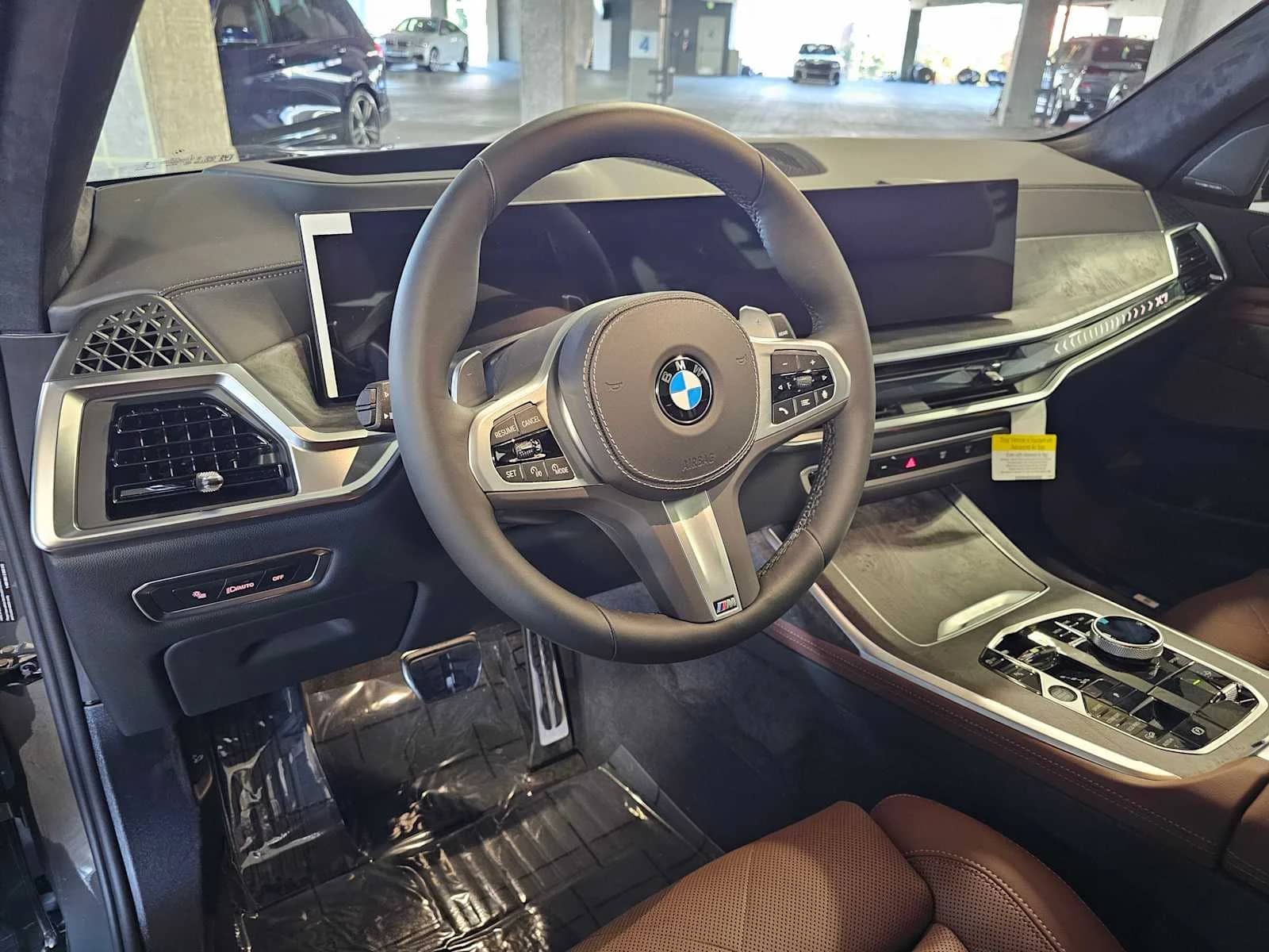 2027 BMW X7 - Image 2