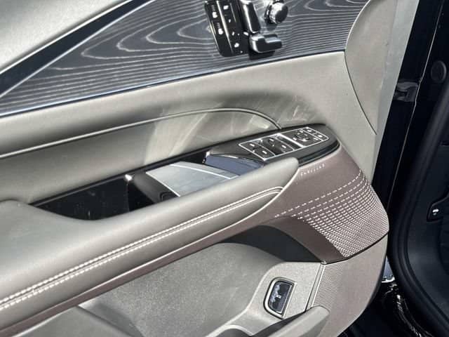 2026 Cadillac LYRIQ - Image 30