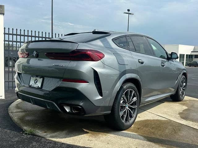 2027 BMW X6 - Image 3