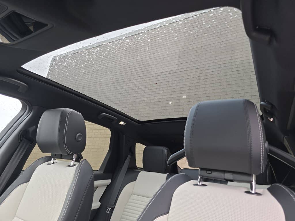 2025 Land Rover Discovery Sport - Image 2