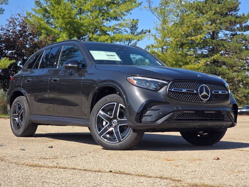 2027 Mercedes-Benz GLC - Image 2