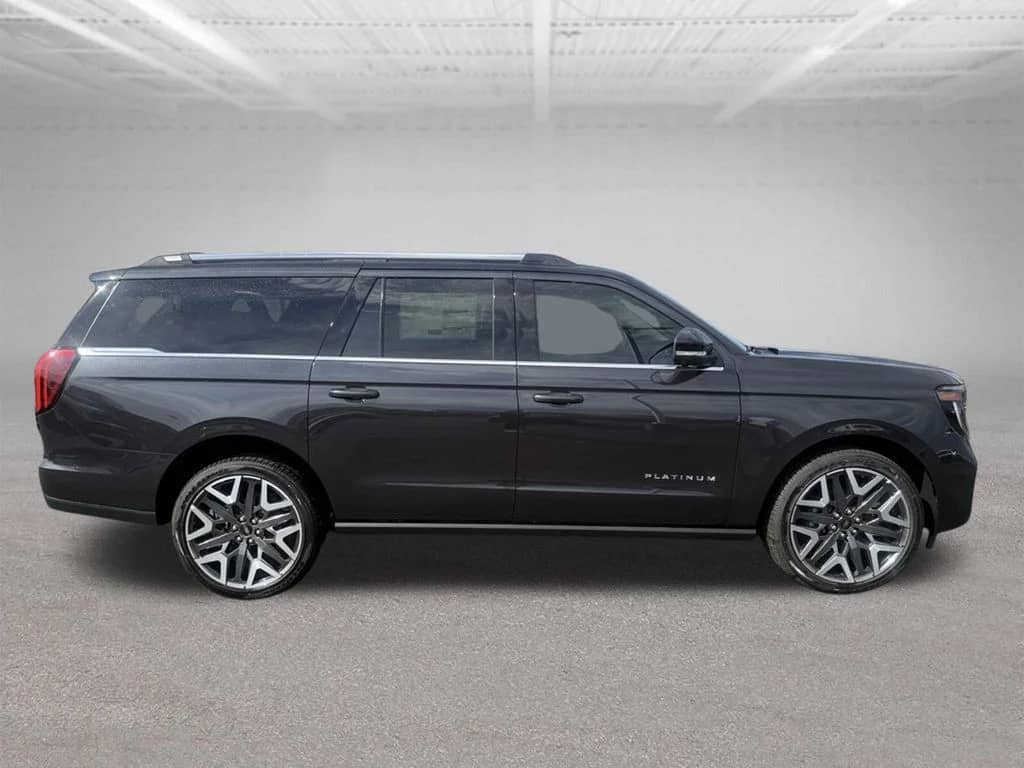 2026 Ford Expedition - Image 2