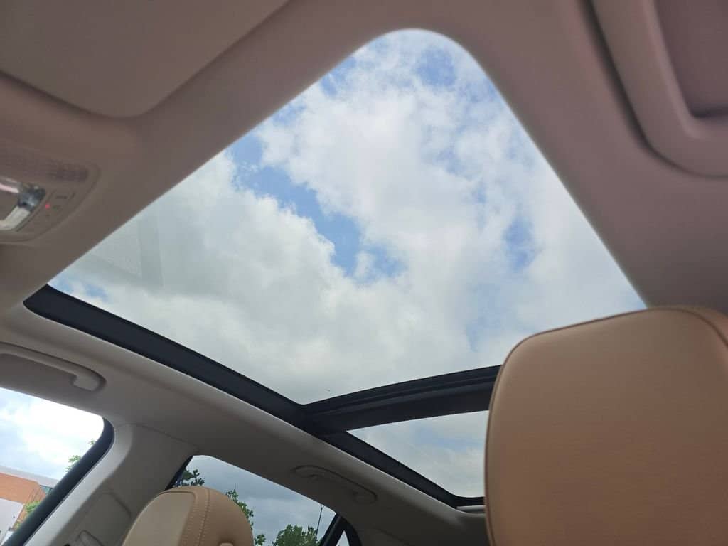 2026 Mercedes-Benz GLE - Image 3