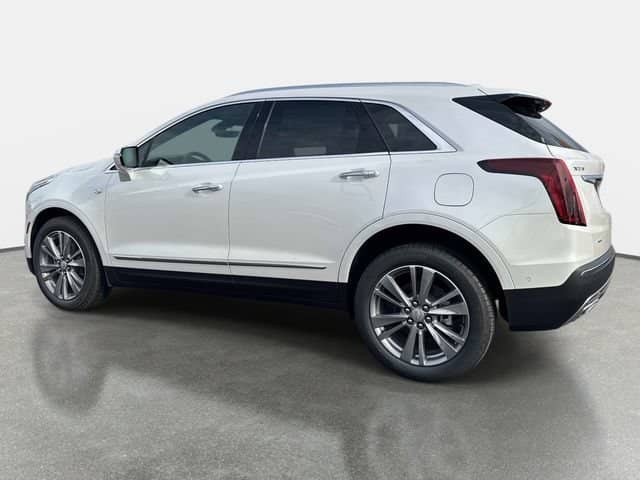 2026 Cadillac XT5 - Image 3