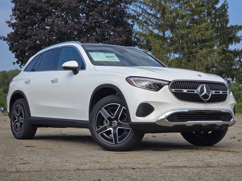 2027 Mercedes-Benz GLC - Image 1