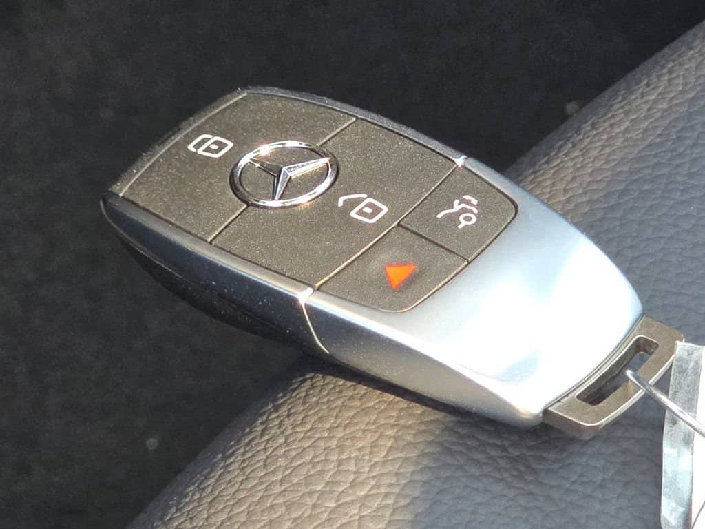 2026 Mercedes-Benz GLB - Image 72