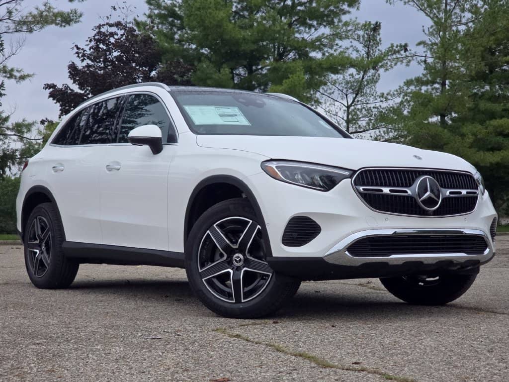 2027 Mercedes-Benz GLC - Image 1
